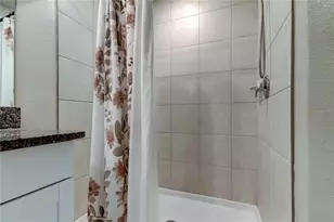 4626 Willet Cooper Ct, Tampa, FL 33619 - Photo 31
