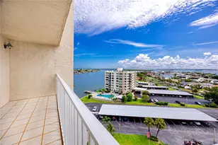 736 Island Way, Clearwater Beach, FL 33767 - Photo 31