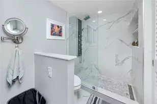736 Island Way, Clearwater Beach, FL 33767 - Photo 19