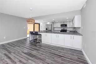 7510 Sunshine Skyway Ln S, Saint Petersburg, FL 33711 - Photo 15