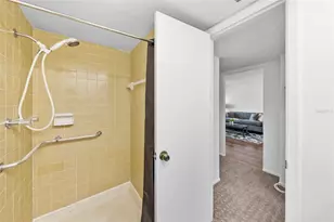 5095 Bay St NE, Saint Petersburg, FL 33703 - Photo 25
