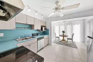 5095 Bay St NE, Saint Petersburg, FL 33703 - Photo 11