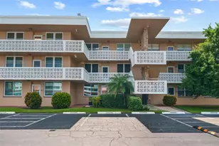 5095 Bay St NE, Saint Petersburg, FL 33703 - Photo 1