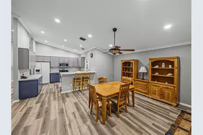 5137 New Brittany Lane, Zephyrhills, FL 33541 - Photo 11