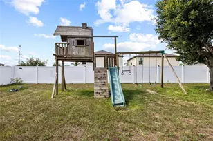10917 Dunscore Cottage Way, Wimauma, FL 33598 - Photo 29
