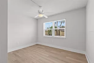 4780 Cove Cir, Saint Petersburg, FL 33708 - Photo 17