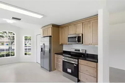 6003 Chellas Court, Lutz, FL 33558 - Photo 11