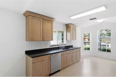6003 Chellas Court, Lutz, FL 33558 - Photo 9