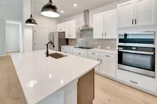 630 Kingswood Ct, Bradenton, FL 34212 - Photo 3