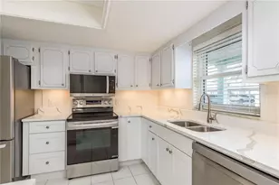 8 Glencoe Pl, Dunedin, FL 34698 - Photo 13