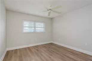 8 Glencoe Pl, Dunedin, FL 34698 - Photo 15