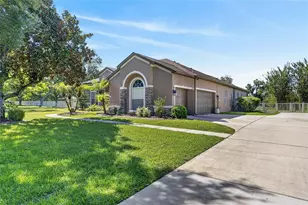 209 Forest Breeze Ave, Brandon, FL 33511 - Photo 5