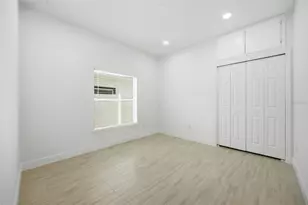 4510 N 42nd St, Tampa, FL 33610 - Photo 15