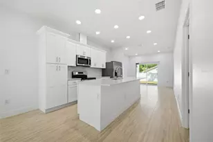 4510 N 42nd St, Tampa, FL 33610 - Photo 5