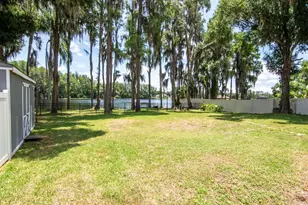 219 Willow Bend Pkwy, Lutz, FL 33549 - Photo 31