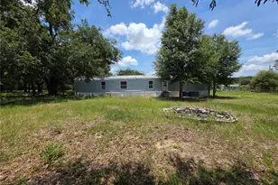 8443 Hamster Dr, Zephyrhills, FL 33540 - Photo 3