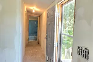 8443 Hamster Dr, Zephyrhills, FL 33540 - Photo 25