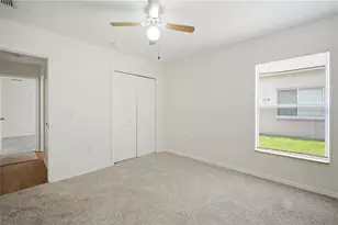 5912 Bramble Bush Ct, Zephyrhills, FL 33541 - Photo 17
