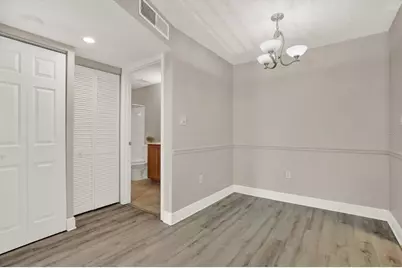308 Lake Parsons Green #203, Brandon, FL 33511 - Photo 13