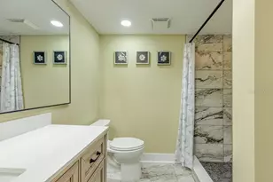 215 Boca Ciega Point Blvd N, Saint Petersburg, FL 33708 - Photo 21