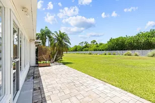 215 Boca Ciega Point Blvd N, Saint Petersburg, FL 33708 - Photo 43