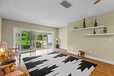 215 Boca Ciega Point Boulevard N #3, Saint Petersburg, FL 33708 - Photo 3