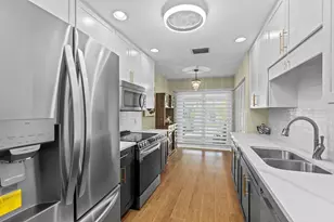 215 Boca Ciega Point Blvd N, Saint Petersburg, FL 33708 - Photo 9