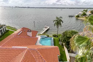 4709 Dolphin Cay Ln, Saint Petersburg, FL 33711 - Photo 19
