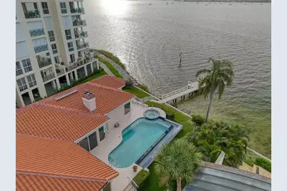 4709 Dolphin Cay Lane, Saint Petersburg, FL 33711 - Photo 21