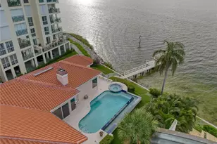 4709 Dolphin Cay Ln, Saint Petersburg, FL 33711 - Photo 21