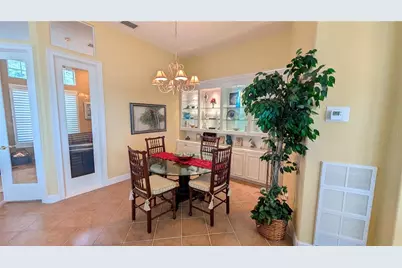 4709 Dolphin Cay Lane, Saint Petersburg, FL 33711 - Photo 7