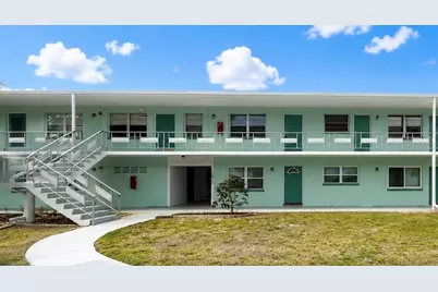 5850 21st Street N #15, Saint Petersburg, FL 33714 - Photo 1