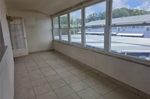 5850 21st St N, Saint Petersburg, FL 33714 - Photo 9