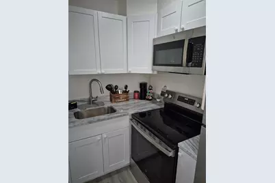 7709 W Hanna Avenue #B, Tampa, FL 33615 - Photo 9