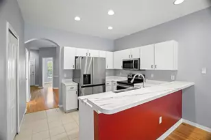 13137 Kings Crossing Dr, Gibsonton, FL 33534 - Photo 7