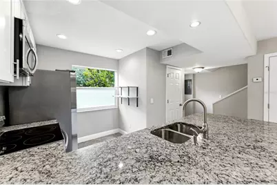 210 S Malcolm Court, Tampa, FL 33609 - Photo 17
