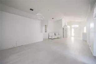 611 China Berry Cir, Davenport, FL 33837 - Photo 15
