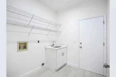 2960 Sandringham Place, Sarasota, FL 34235 - Photo 25