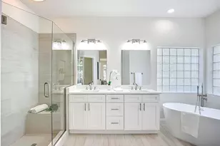 2960 Sandringham Pl, Sarasota, FL 34235 - Photo 15