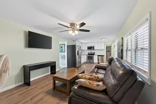 3527 Tiki Dr, Holiday, FL 34691 - Photo 7
