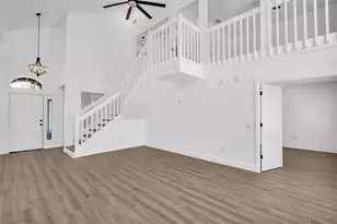 30609 Tremont Dr, Wesley Chapel, FL 33543 - Photo 13