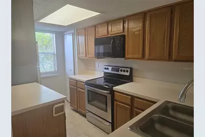 8713 Liberty Place, Tampa, FL 33615 - Photo 3