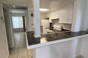3832 N Lake Dr, Tampa, FL 33614 - Photo 3