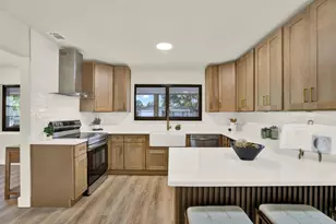 4510 W Price Ave, Tampa, FL 33611 - Photo 9