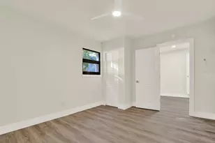 4510 W Price Ave, Tampa, FL 33611 - Photo 21