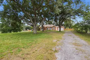 6611 W Knights Griffin Rd, Plant City, FL 33565 - Photo 1
