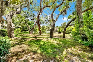 1900 Whispering Way, Tarpon Springs, FL 34689 - Photo 31