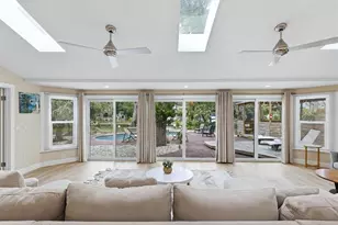 1232 Northport Dr, Sarasota, FL 34242 - Photo 9