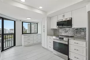 1651 Sand Key Estates Ct, Clearwater Beach, FL 33767 - Photo 9