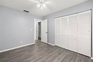 3257 Laurel Dale Dr, Tampa, FL 33618 - Photo 21